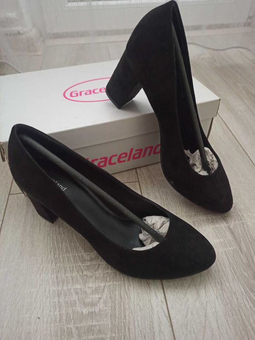 Pantofi cu toc gros și vârf rotunjit mărime 39 Graceland