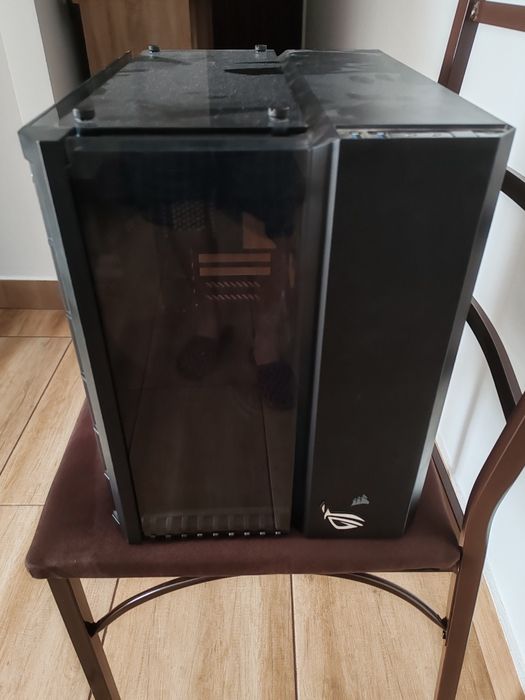 Carcasa Corsair crystal