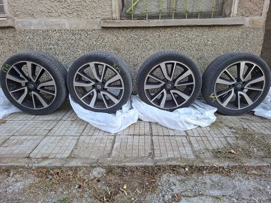 Автомобилни гуми и джанти