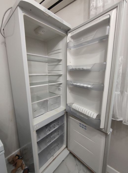 Продоется Холодильник