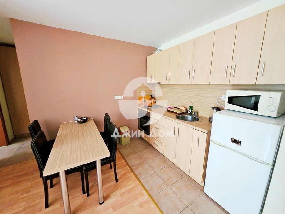 Продава се Двустаен апартамент в к.к. Слънчев бряг - 67 кв.м за 956 €/кв.м - Снимка #3