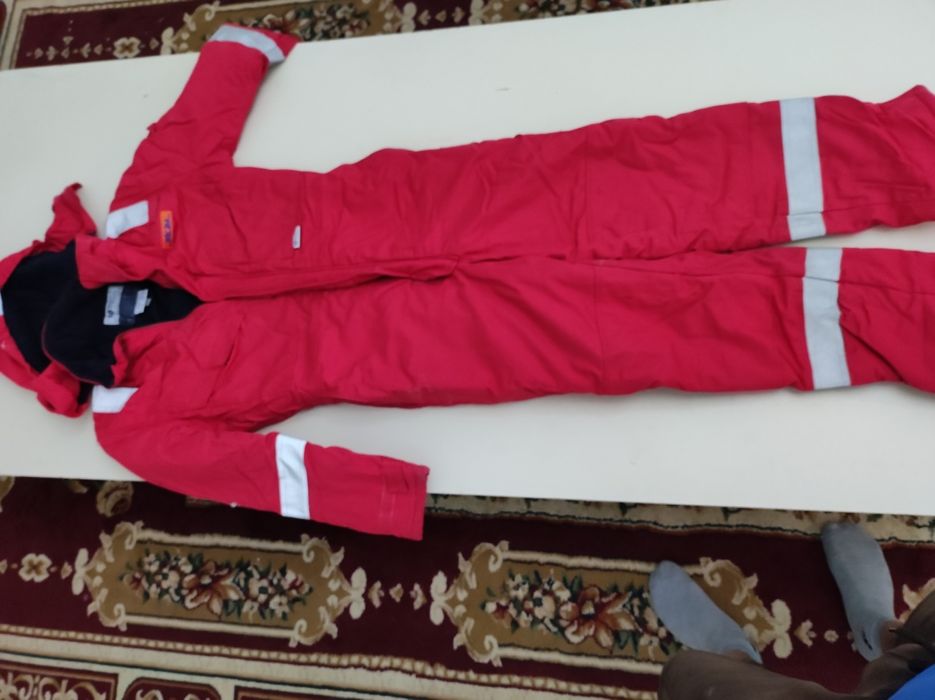 Зимний куртка( кабнизон)