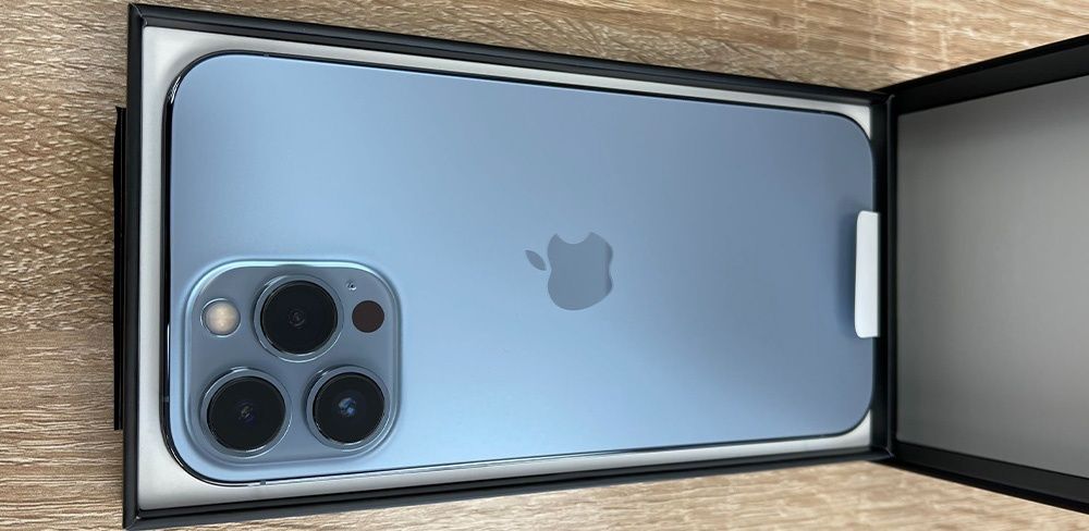 Продам iphone 13 про