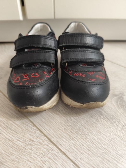 Детские кроссовки Panda.