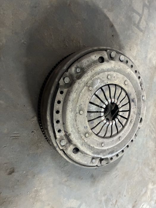 Продам комплект сцепления на опель омега б 2.0, 2.2 экотек