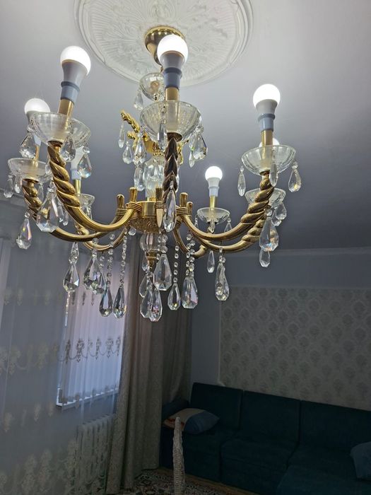 Продам люстра хорошая