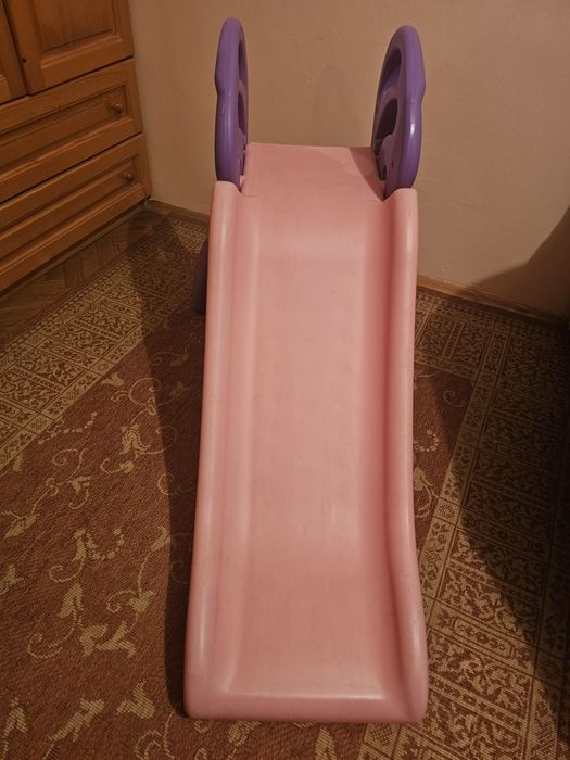 Градинска люлка и пързалка