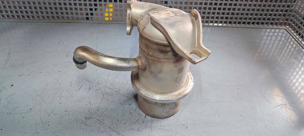 EGR volkswagen vw touran DEF 2.0 cod 04L131512D Behr