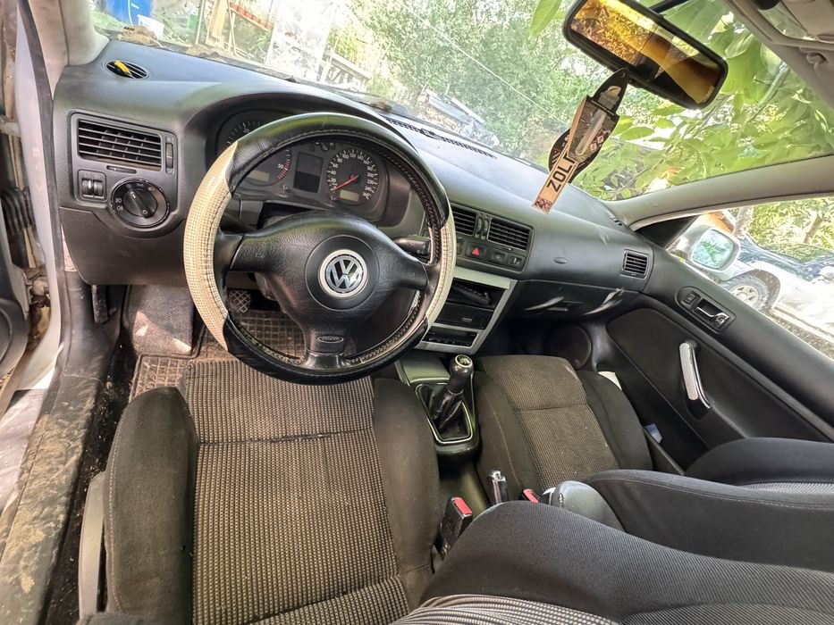 Vw Bora de vanzare cu motor defect