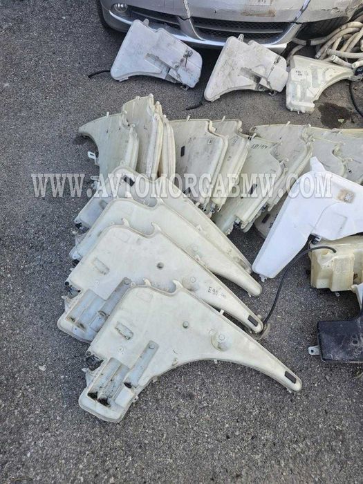 БМВ  Казанче за чистачки вода пръскалки помпичка пълначка помпа BMW **