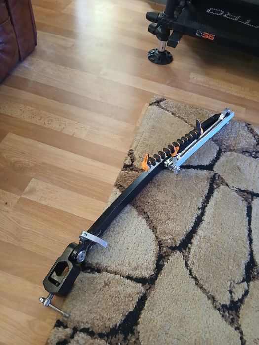 Feeder arm aluflokk