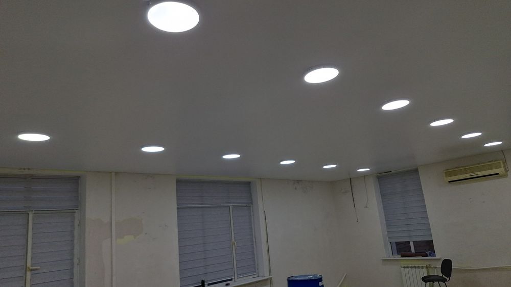 Натюжные потолки