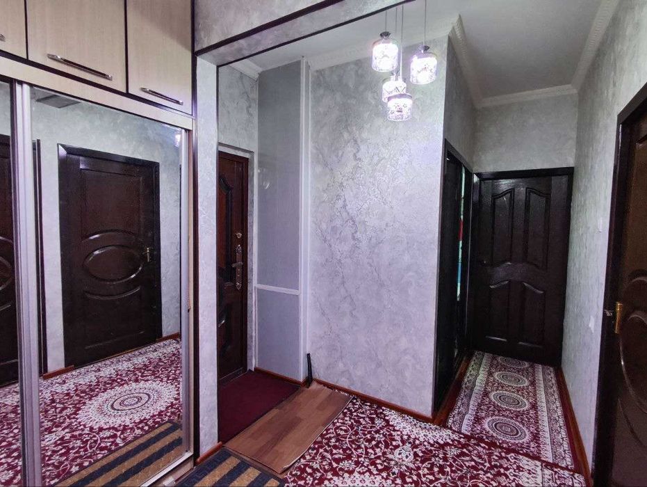 Олмазор туманида 3 хонали уй сотилади! 3х ком. квартира на Кара камыше