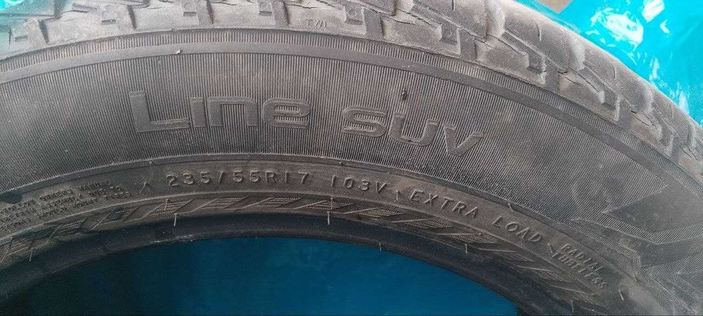 Vând anvelope de vară 235/55 R17