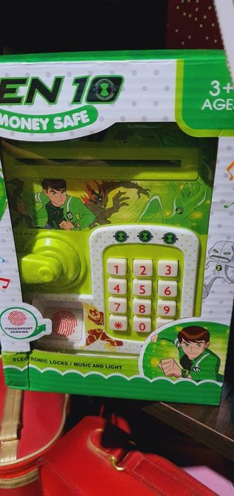 Продаётся  детский сейф копилка