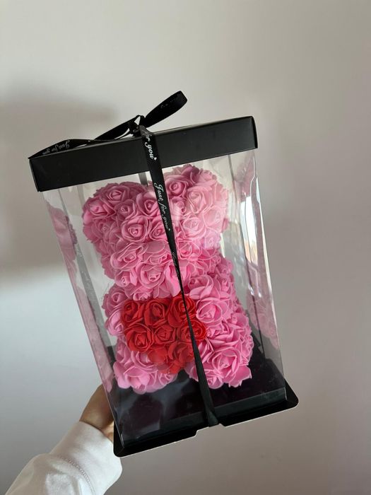 Ursi decorativi din trandafiri de sapun