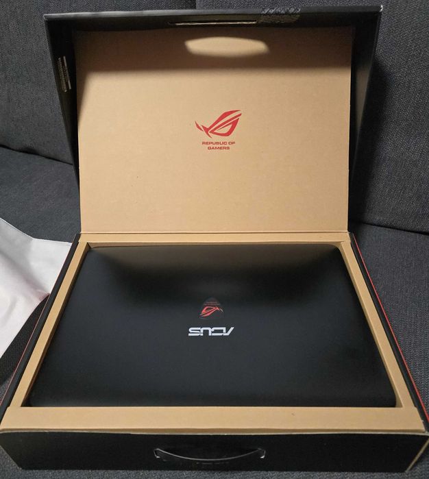 Laptop ASUS ROG G551JW