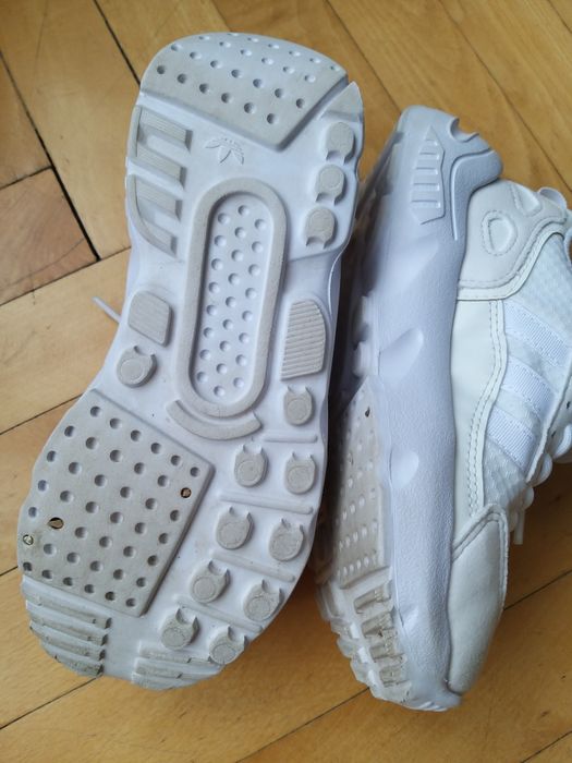 Детски бели маратонки Adidas ZX22, н.31
