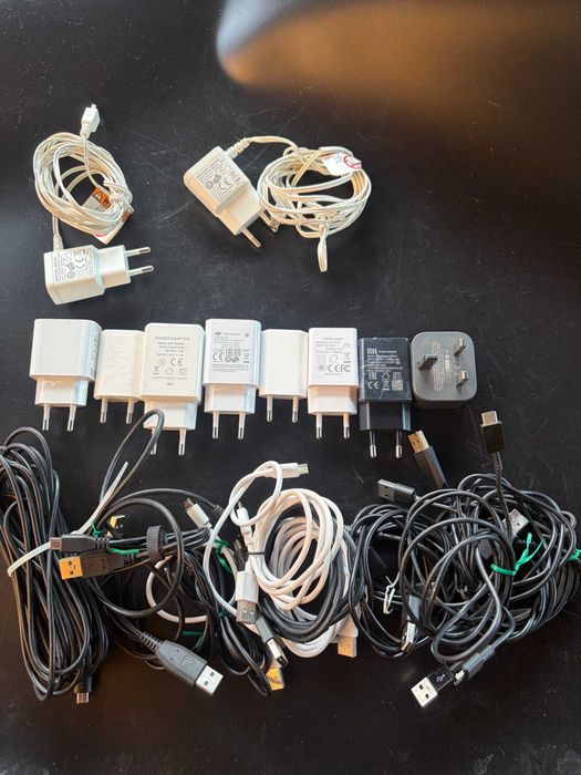 Lot componente, accesorii, electronice, cabluri, casti