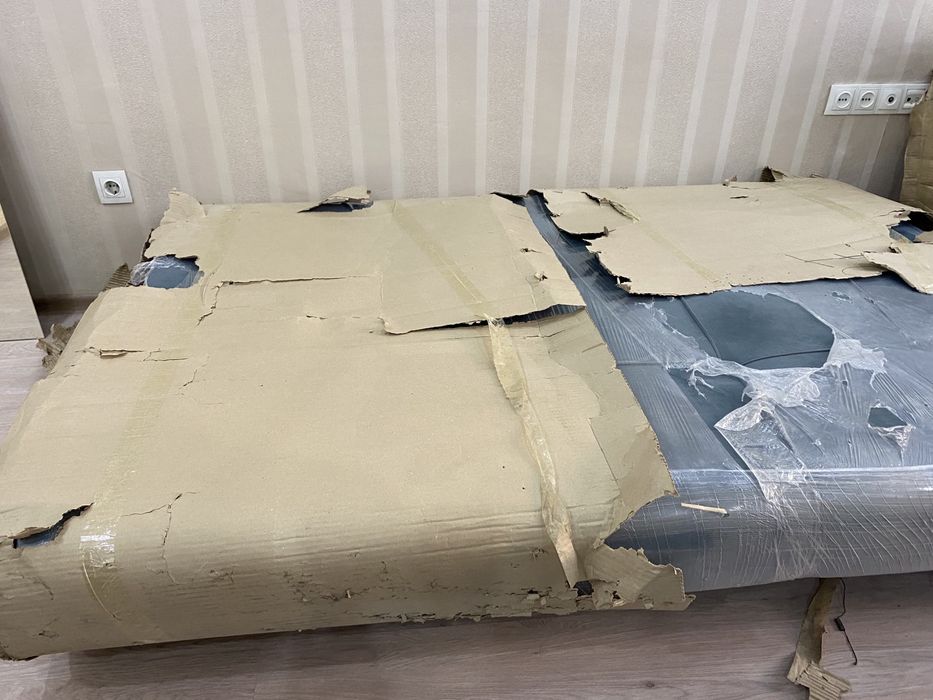 Продается новый диван