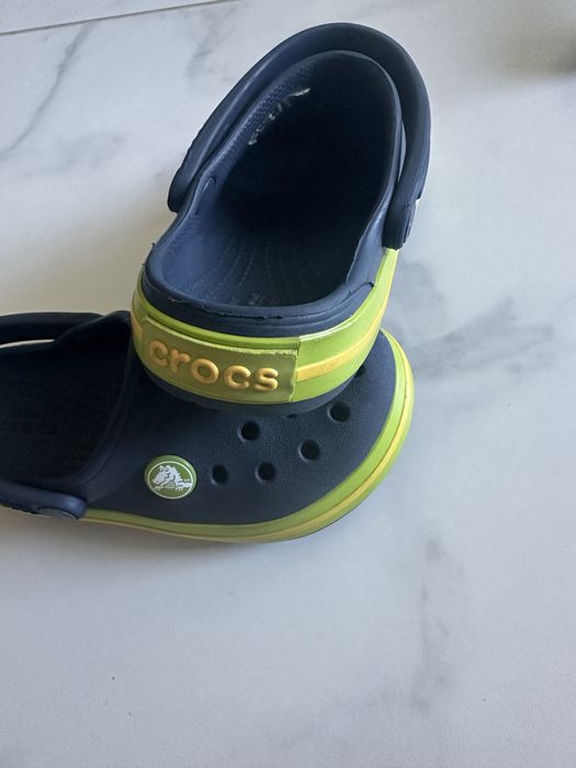 Оригинални детски чехлички-сандалки Crocs размер 27-28