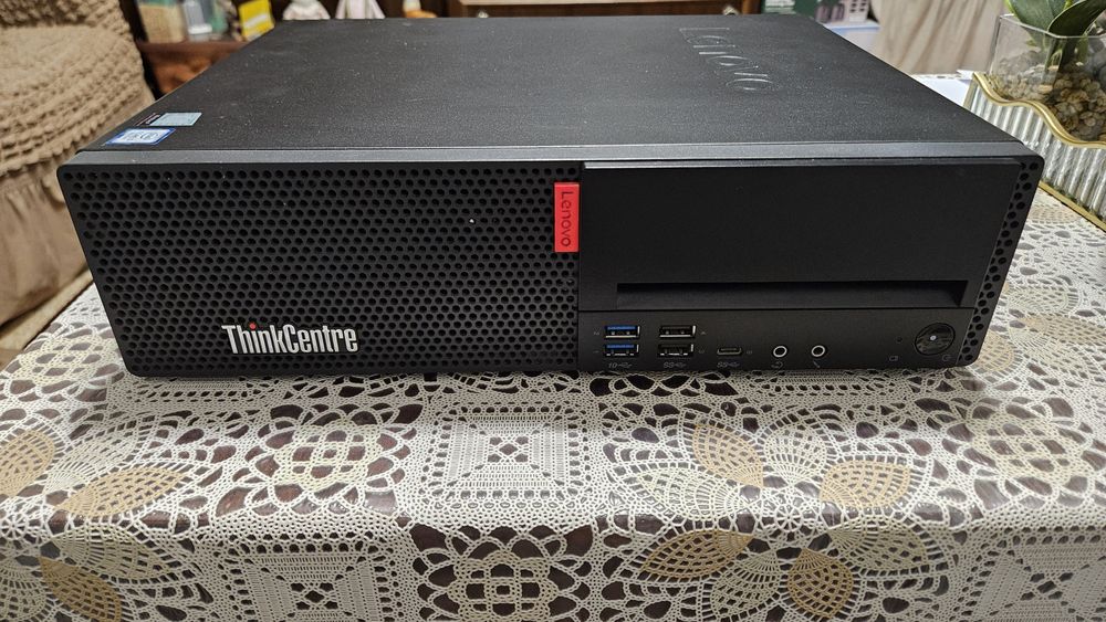 Офис компютър  Lenovo