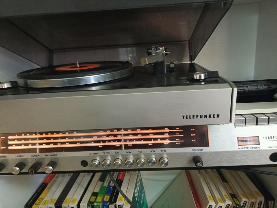 Combină muzicală Telefunken și picup
