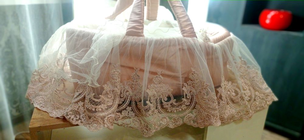 Продам люльку очень красивая.