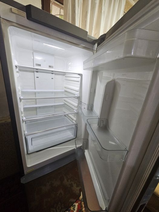 Продаю холодильник самсунг