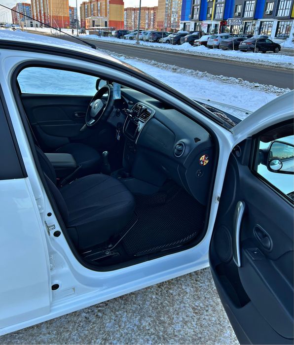 Renault Sanderoo kzzz учетт срочно
