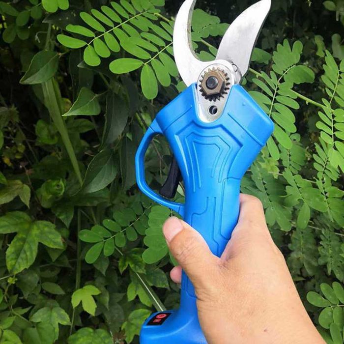 Лозарска ножица за рязане на лозови пръчки безчеткова на батерии 36V