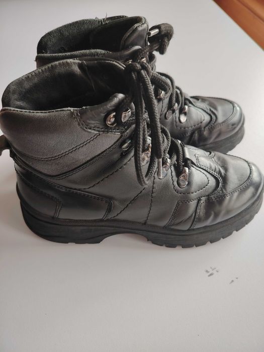 топли зимни боти от естествена кожа