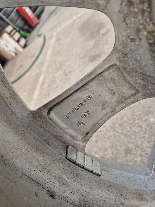 Jante R18 BMW 8J IS30 și 9J IS 44 + cauciucuri 245 45/275 40 2 lățimi