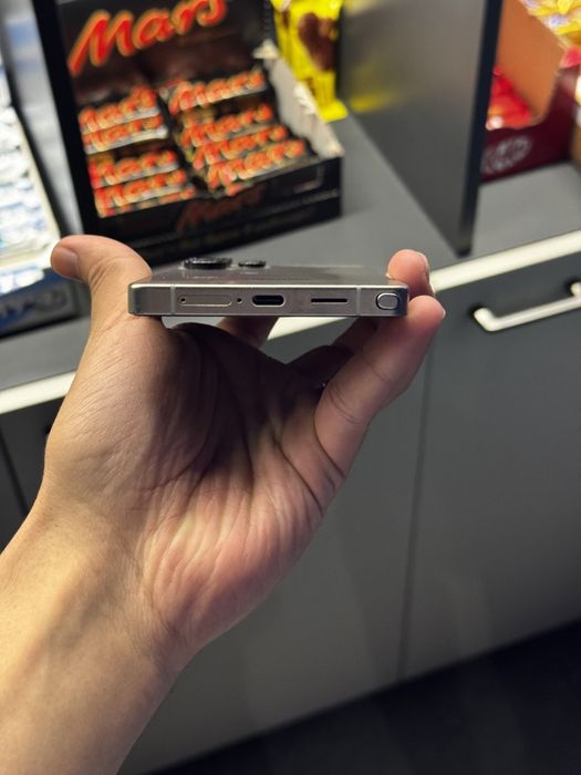 Samsung s25 ultra.
