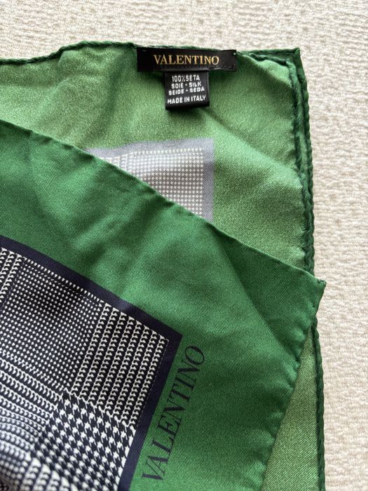 слънчеви очила Chanel, D&G, roberto cavalli, фишу valentino