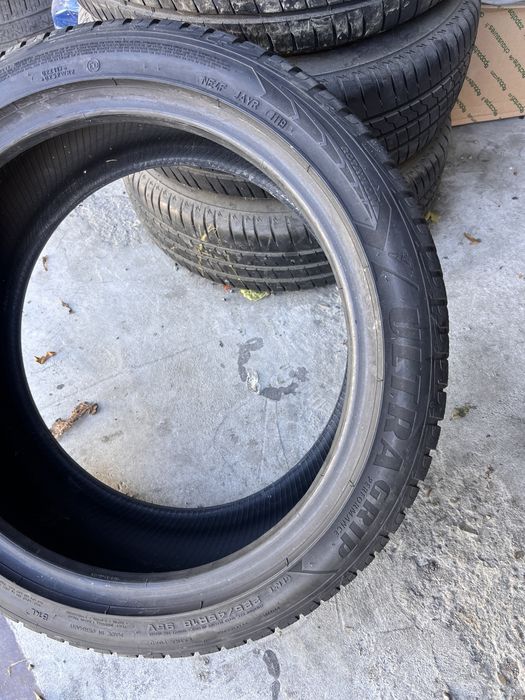 2 anvelope iarna 225/45/18 , GoodYear , RunFlat , 5.7 mm