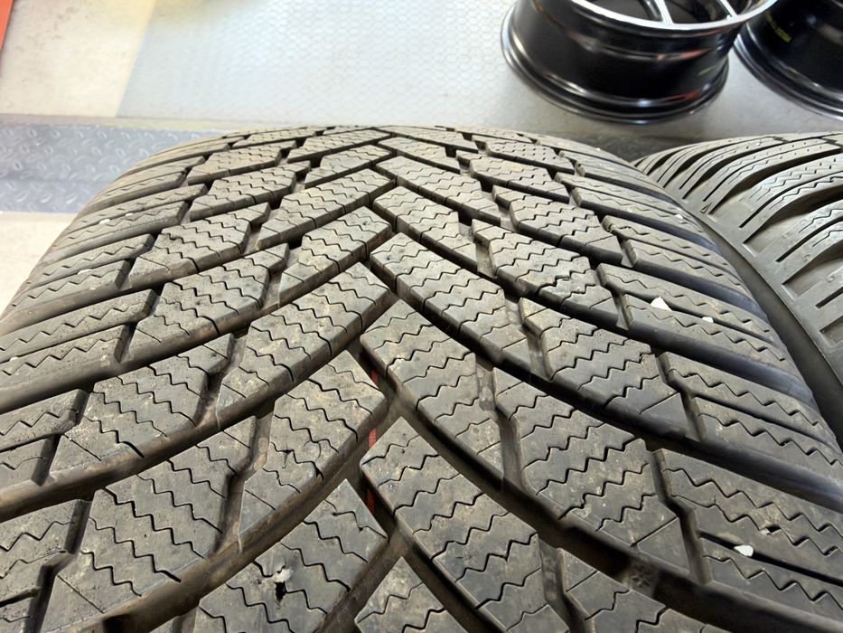 4бр. КАТО НОВИ Зимни Гуми С Борд 275/45R/20 -FIRESTONE- DOT:4624- 7.8мм+7.1мм