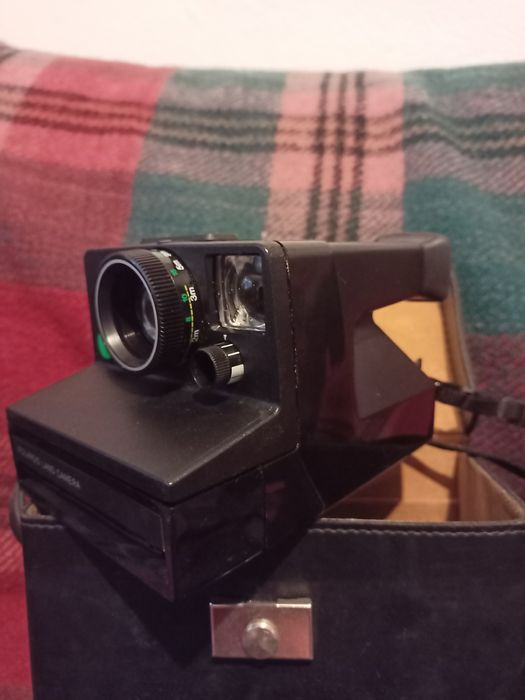 polaroid land camera 2000
