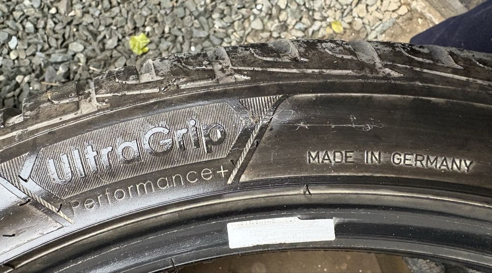 goodyear ultragrip performance 255 40 r20