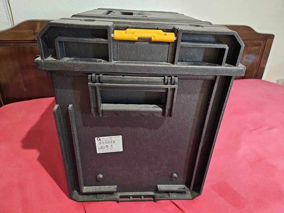 Куфар за инструменти DeWALT TOUGHSYSTEM DS400