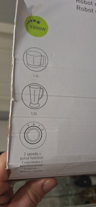 Vând robot/storcător multifuncțional--Nou !!!