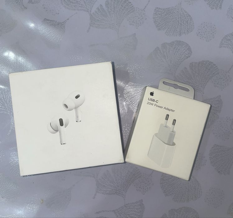 AirPods Pro 2 (USB-C) + оригинальный Apple адаптер 20W