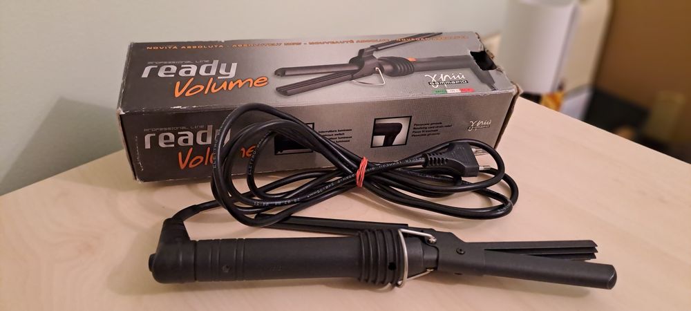 Фризьоски инструменти и оборудване