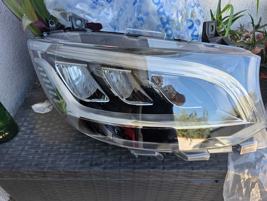 Mercedes Sprinter 2019-2024 изцяло нови LED фарове