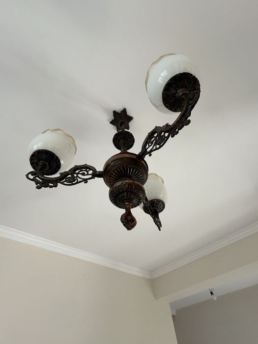 Месингови полилеи