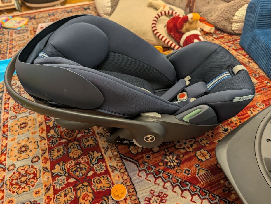 Комплект Cybex Gold количка и столче за новородено