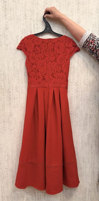 Платья на продажу