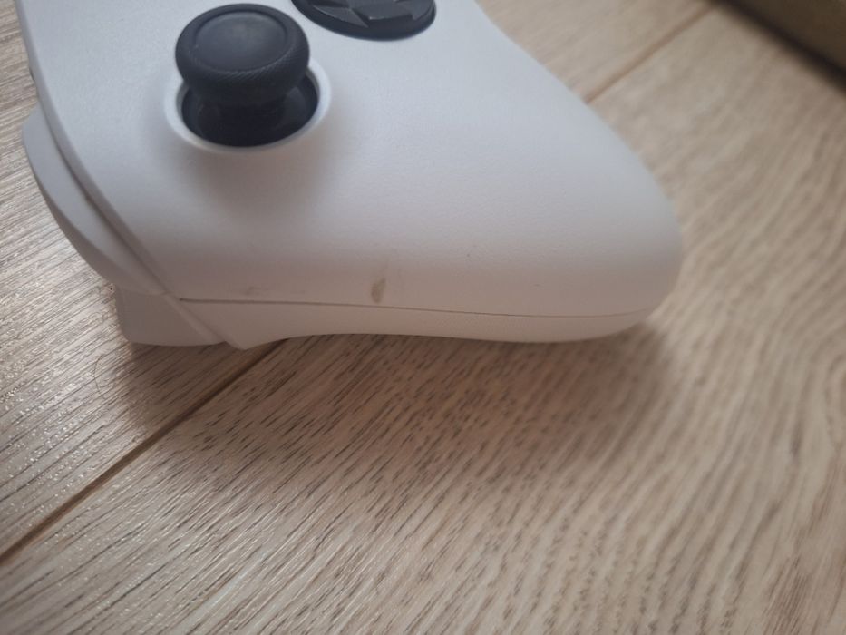 Xbox Series S 512gb в хорошем состоянии