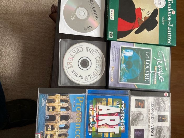 CD-uri /DVD-uri educaționale PC și MacOS