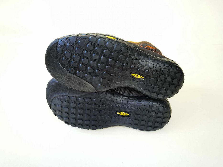 Ghete munte barefoot 41 42  bocanci inpermeabili KEEN  Ca  NOI